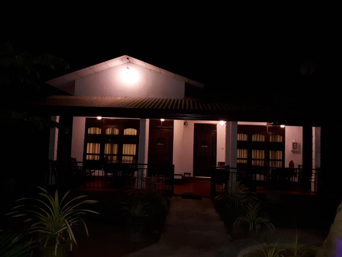 Sigiri Hibiscus Villa Sigiriya Exterior foto